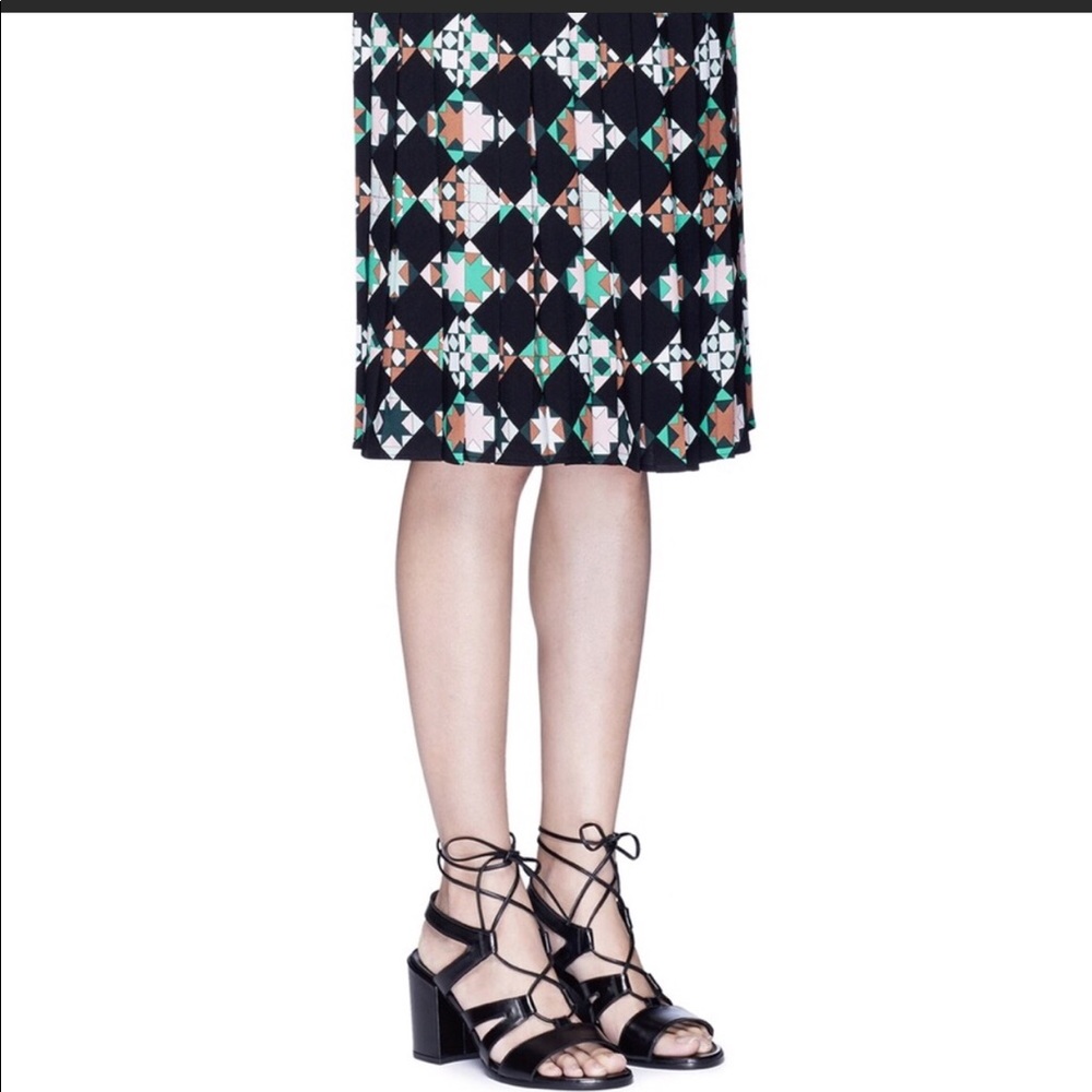 Stuart weitzmen the girl bingo Sandler in black